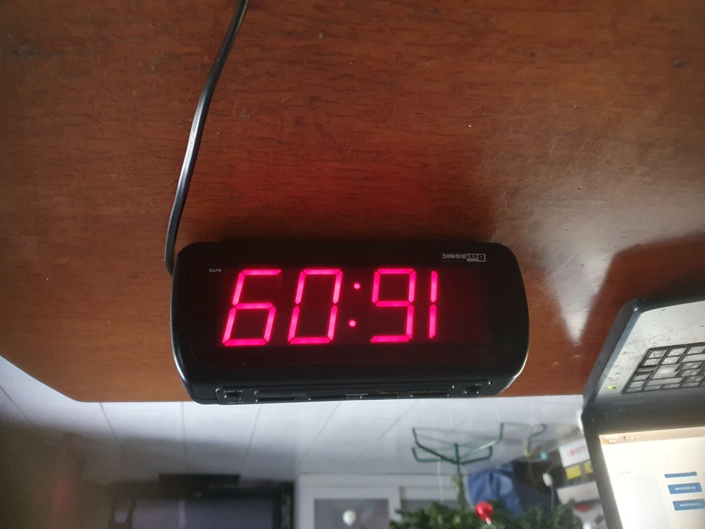 asztali ledes ébresztőóra Bestronic digitális