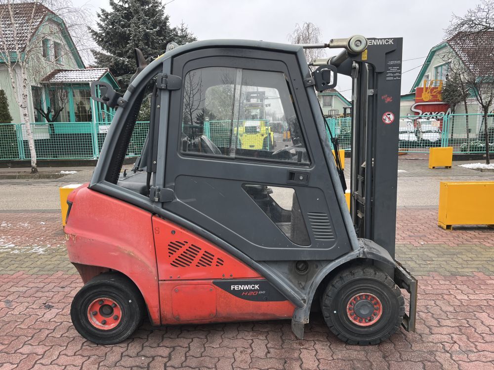 Eladó Linde 2 tonnás targonca (V-4122)