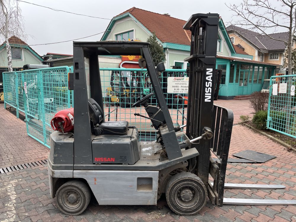 Eladó Nissan 1,5 tonnás targonca (V-4270)