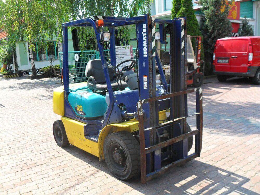 Eladó Komatsu 1,5 tonnás targonca V-1147