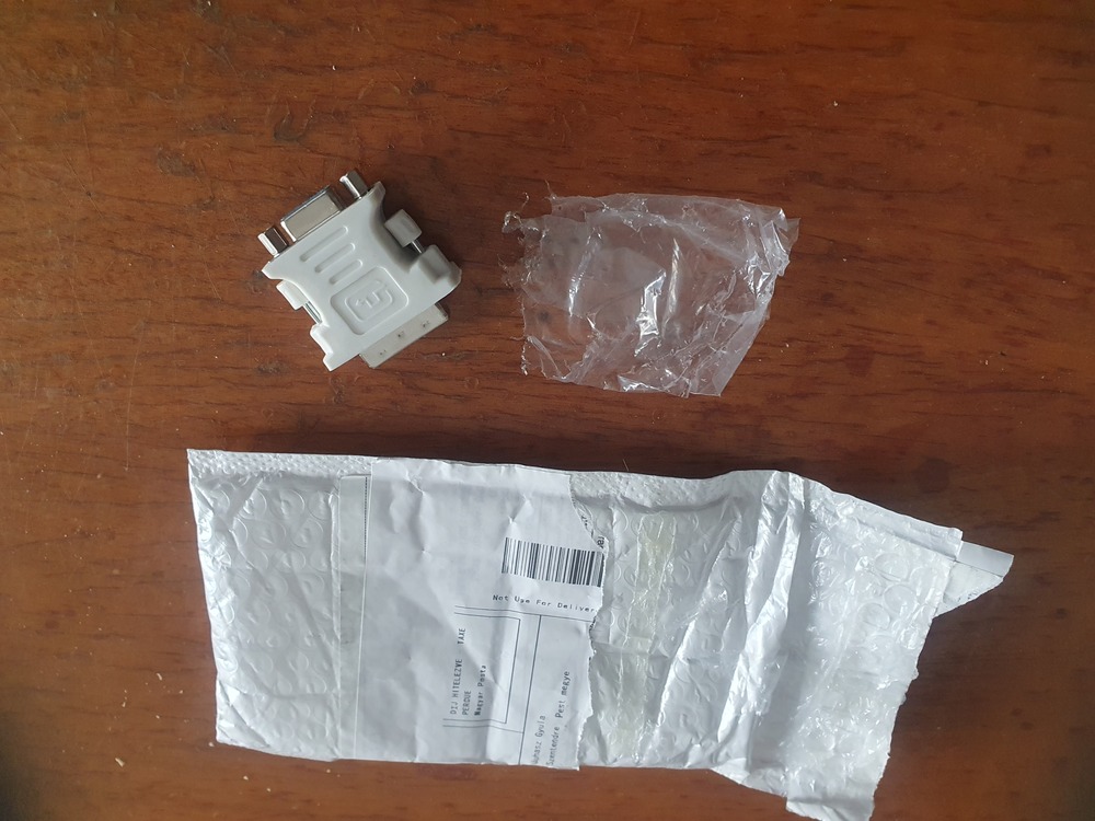 DVI (24+5) apa – VGA (15-tűs) anya aranyozott adapter,