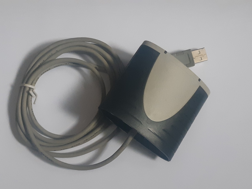 OMNIKEY OK 3121 kártya olvasó működő