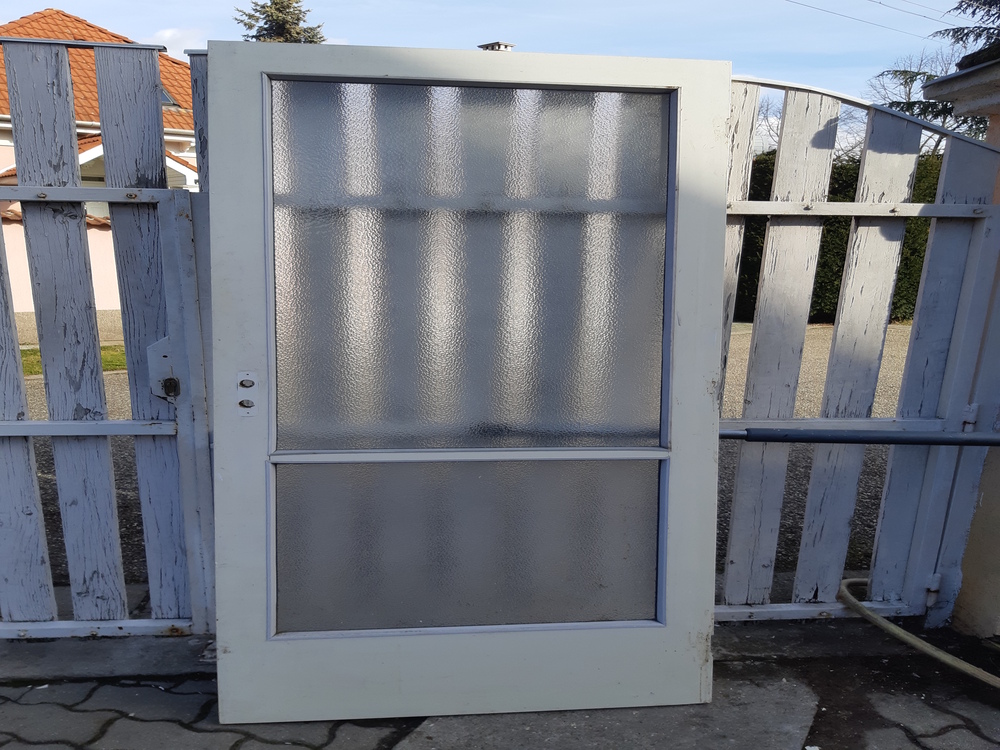 87x202cm ajtólap üveges jobbos-balos tok nélkül