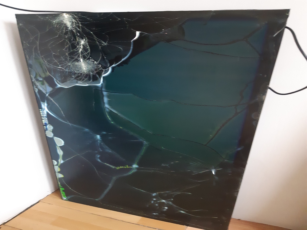 Videofal Samsung UM55H-E sorozat 55" 140cm 4K bekapcsol hibás