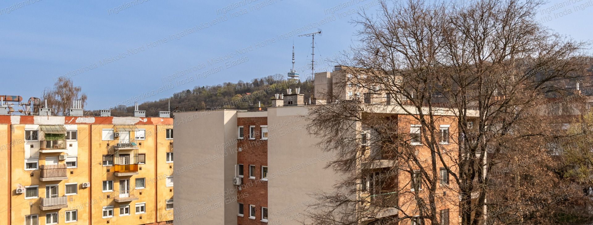 Eladó 57 m²-es lakás Miskolc belvárosának közelében – Szent István utcában‼️