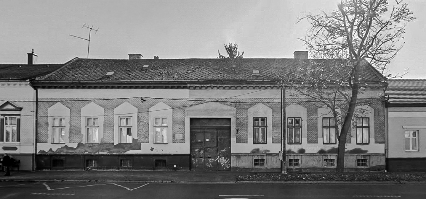 Debrecen belváros közeli telekhányad eladó