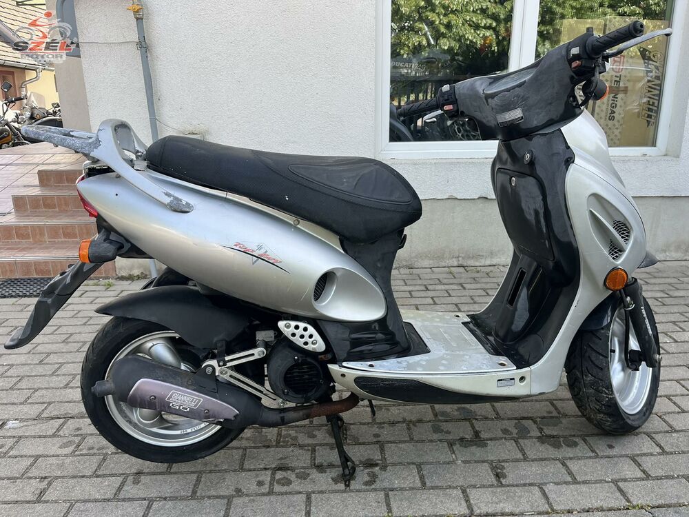 KYMCO Top Boy 50 robogó bontott alkatrészei eladók