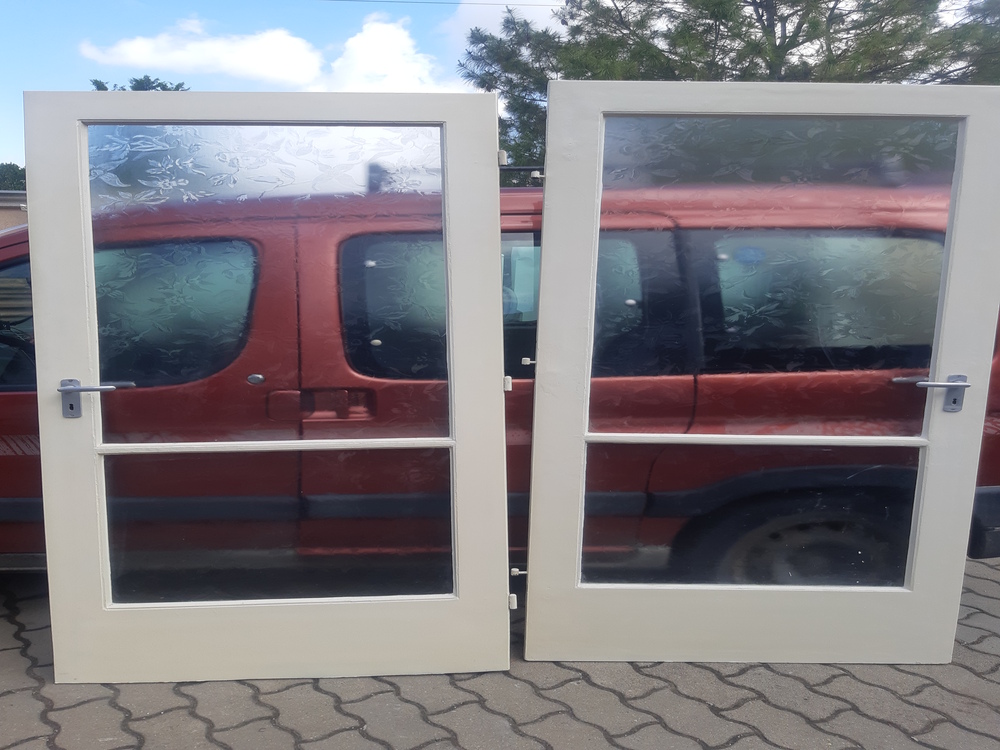 Ajtó virágmintás fóliázott üveges tok nélkül 87x200cm fehér jobbos