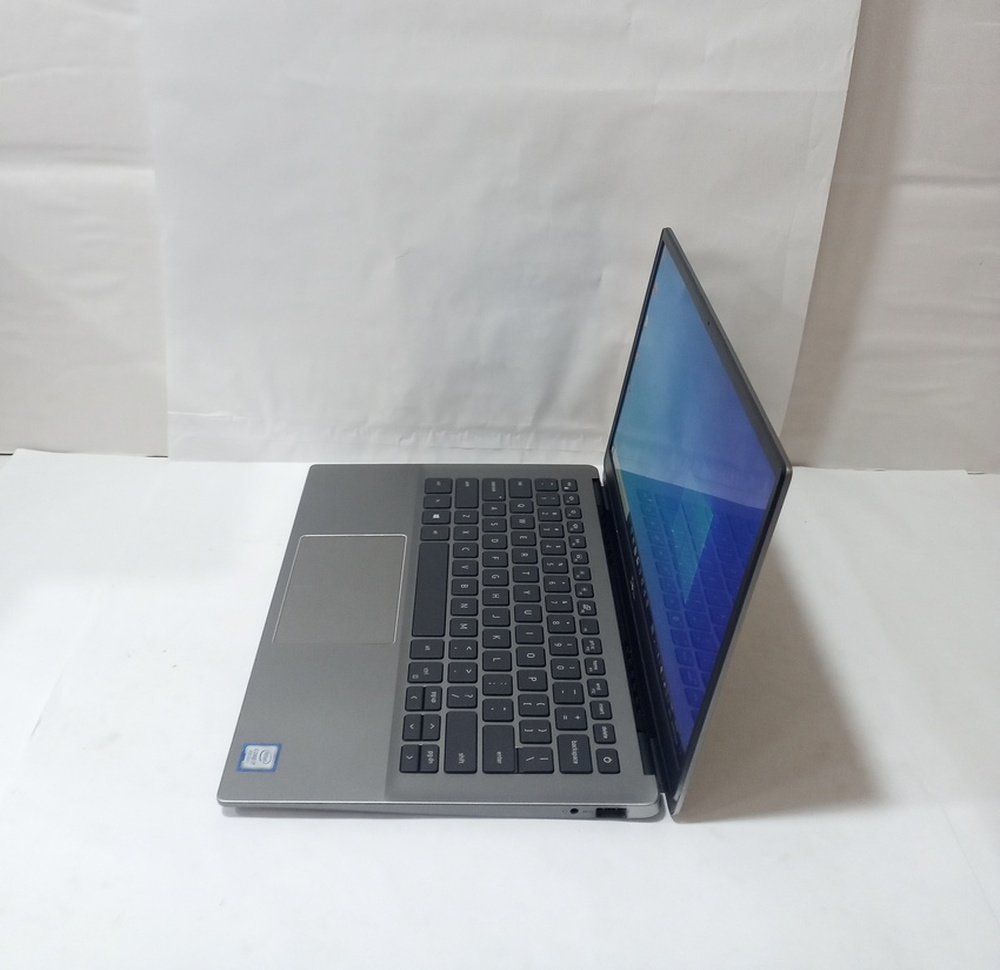 Legyen a Tiéd: Dell Latitude 3301 -Dr-PC-nél