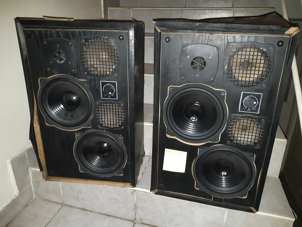 Videoton TeleSound 4000/4001 típusú hangfal párban a doboz cserés