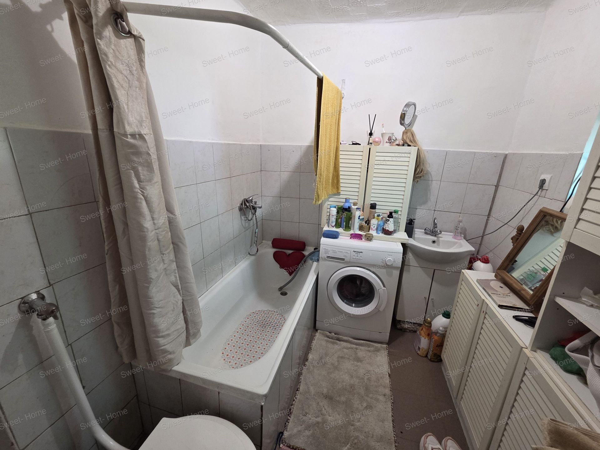 Tiszaalpáron kis ház eladó