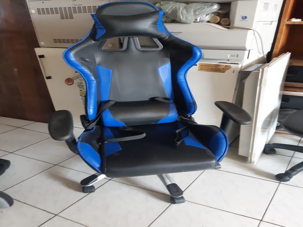Gamer szék forgószék légrugós, görgős
