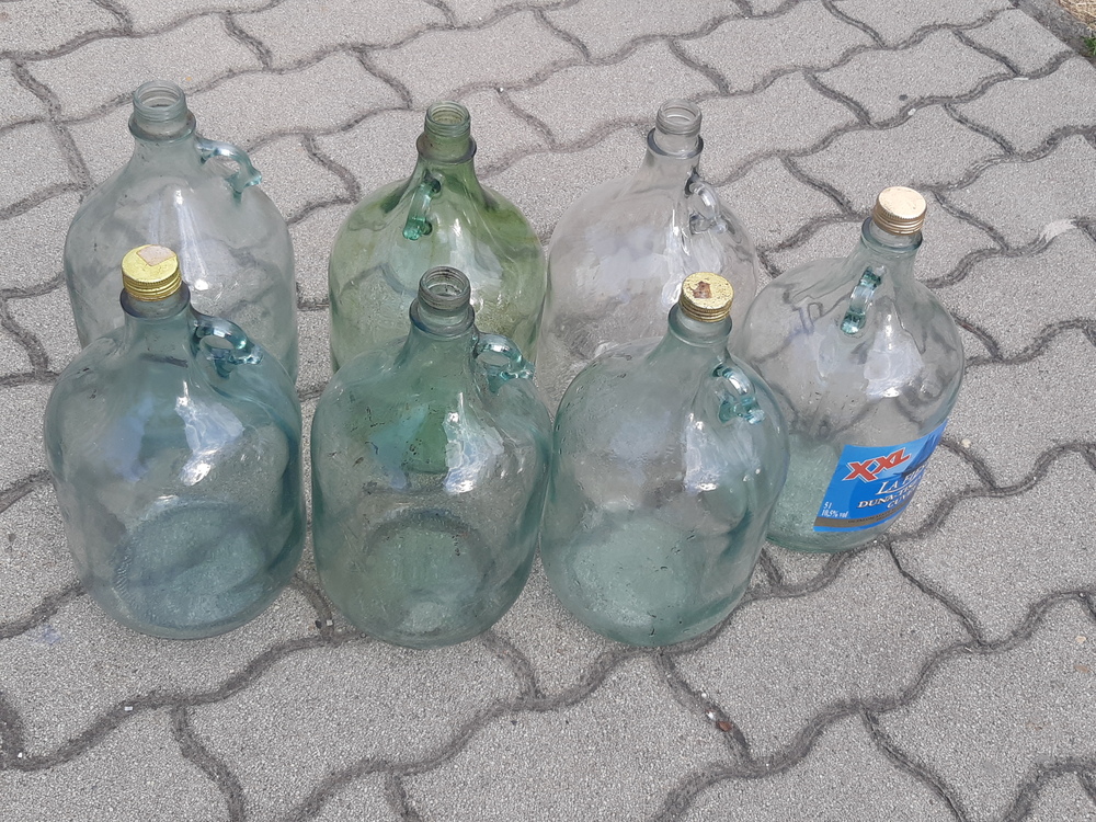 5L-es üveg akár pálinkának