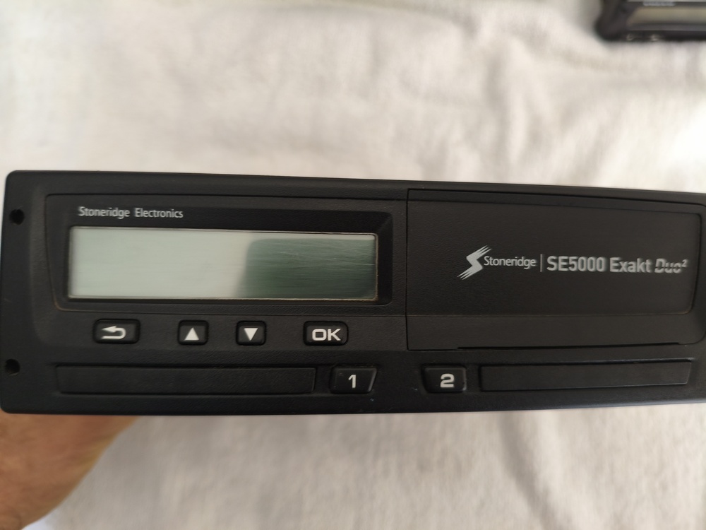 Stoneridge se5000 exakt duo 2 digitális tachográf + csatlakozó tahográf