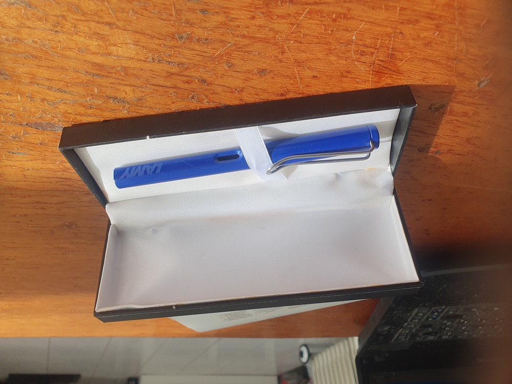 Lamy Safari töltőtoll